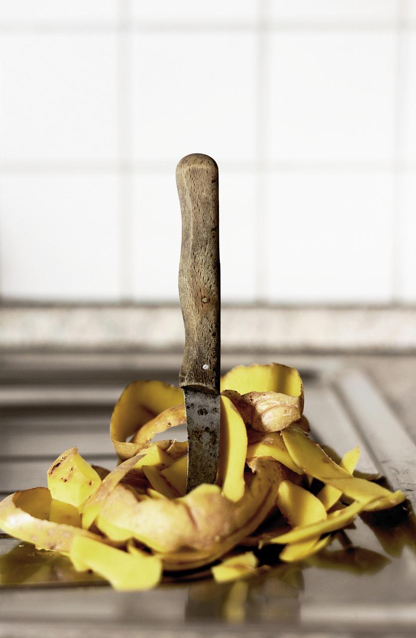 Practical Recommendations for Reducing Kitchen Waste with Simple Recipe Hacks